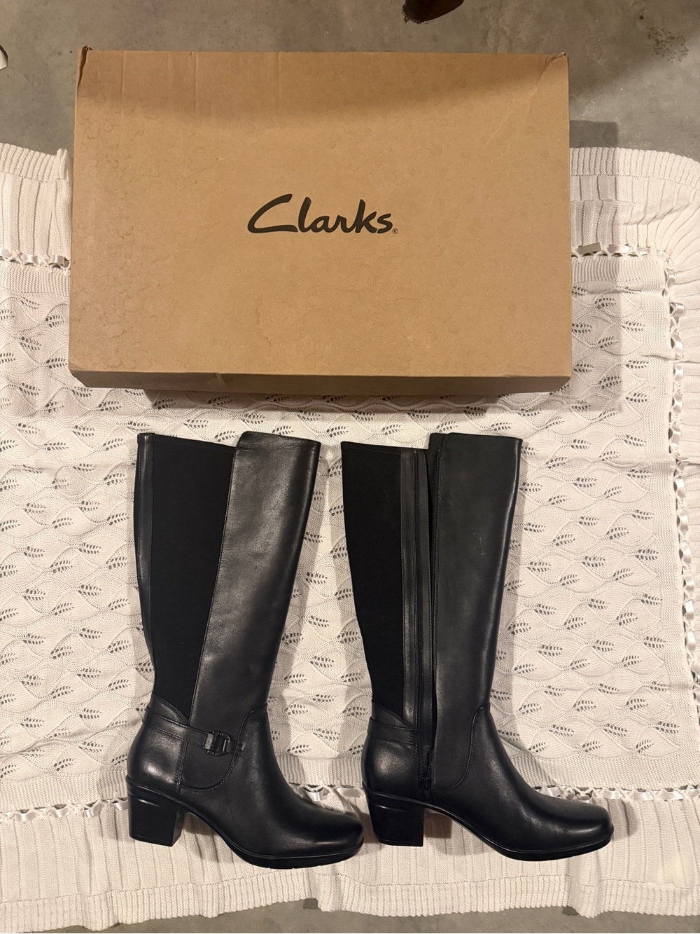 Clarks Emslie March Black Leather Knee High Boots Women’s Size 8.5 New in Box